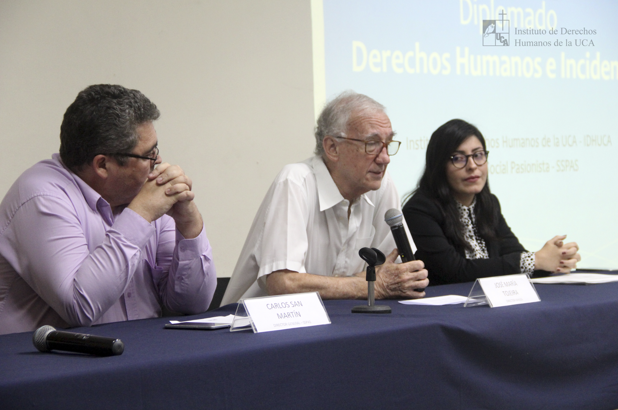 P. José María Tojeira, S.J., se dirige a las y los estudiantes del cuarto diplomado de Derechos Humanos e Incidencia